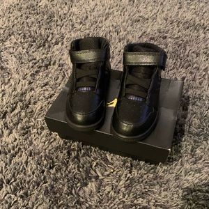 Kids Jordan 1 flight 4 sneakers(boy)